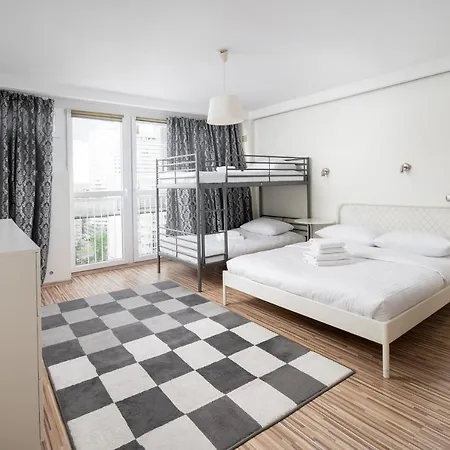 Krochmalna Red By Bookinghost דירה *