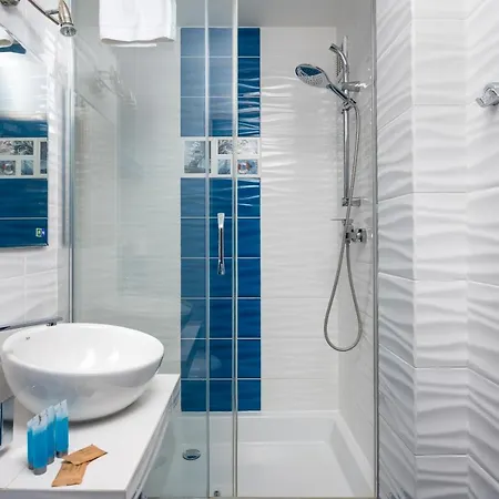 דירה Krochmalna Red By Bookinghost